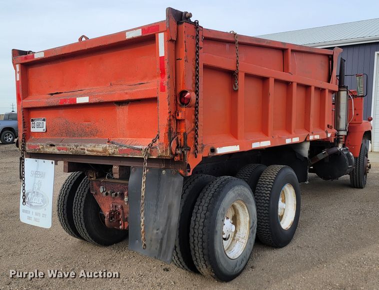 image for item KU9102 1978 Mack RD686S  dump truck