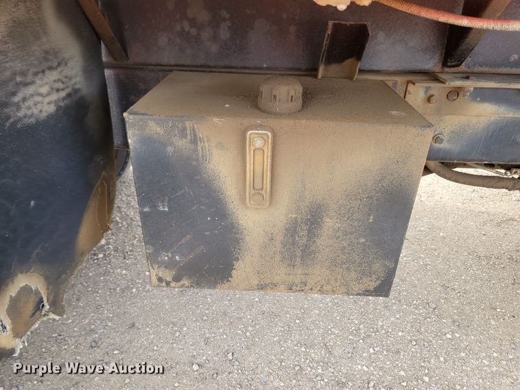 image for item KU9102 1978 Mack RD686S  dump truck