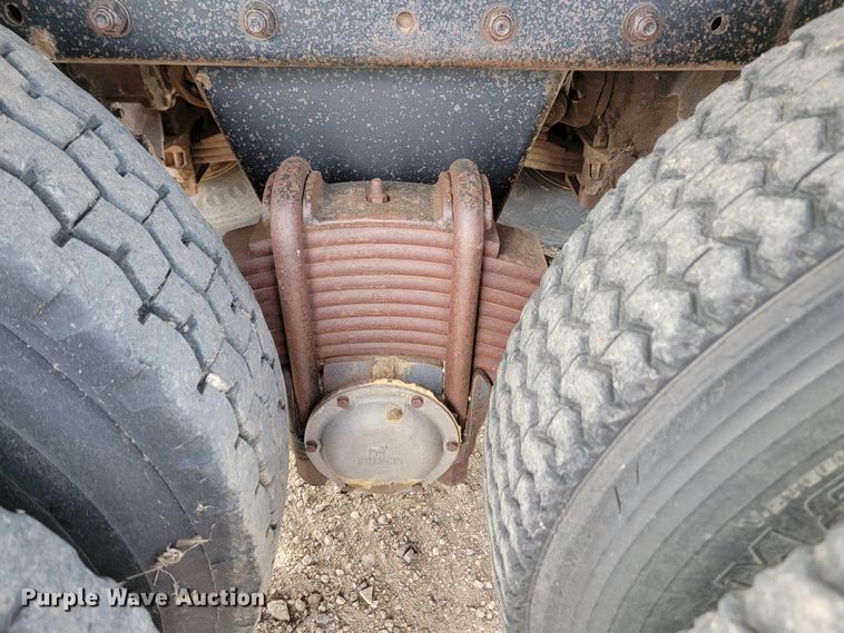 image for item KU9102 1978 Mack RD686S  dump truck