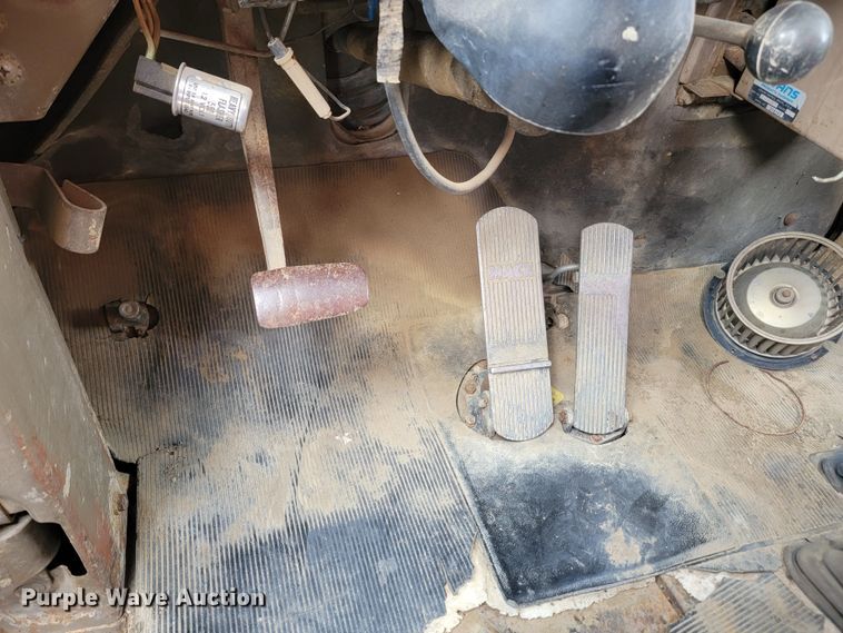 image for item KU9102 1978 Mack RD686S  dump truck