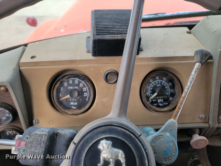 image for item KU9102 1978 Mack RD686S  dump truck