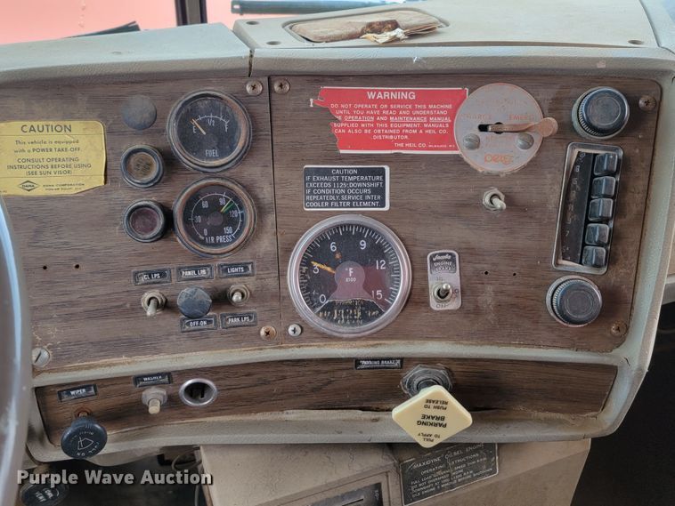 image for item KU9102 1978 Mack RD686S  dump truck