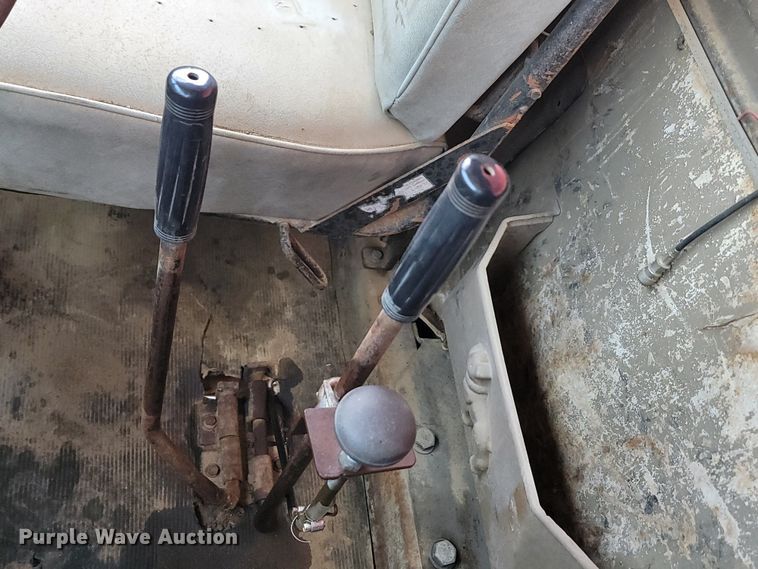 image for item KU9102 1978 Mack RD686S  dump truck