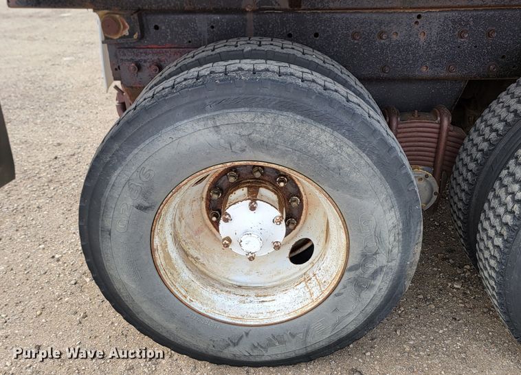 image for item KU9102 1978 Mack RD686S  dump truck