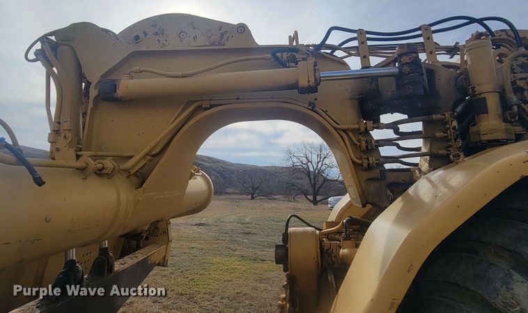 image for item KU9104 1976 Caterpillar 621B  conventional scraper