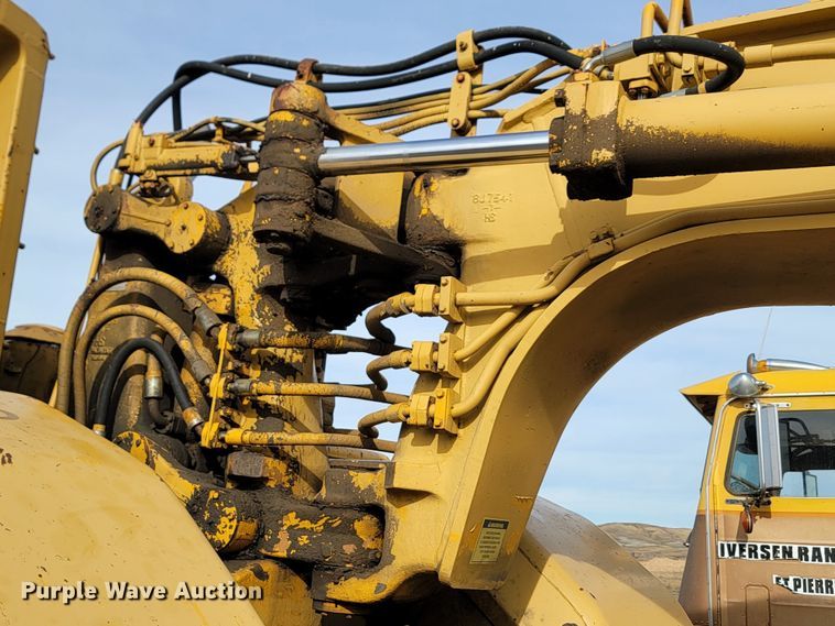 image for item KU9104 1976 Caterpillar 621B  conventional scraper