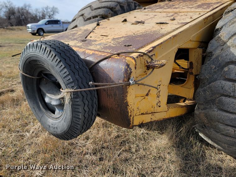 image for item KU9104 1976 Caterpillar 621B  conventional scraper