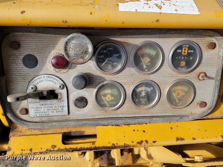 image for item KU9104 1976 Caterpillar 621B  conventional scraper