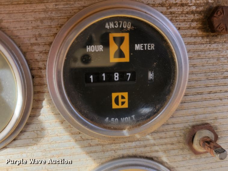 image for item KU9104 1976 Caterpillar 621B  conventional scraper