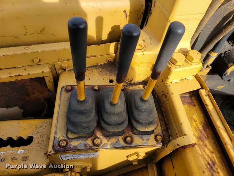image for item KU9104 1976 Caterpillar 621B  conventional scraper