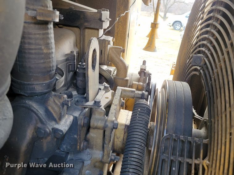 image for item KU9104 1976 Caterpillar 621B  conventional scraper