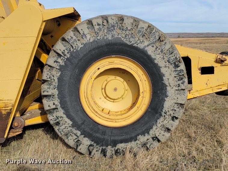 image for item KU9104 1976 Caterpillar 621B  conventional scraper