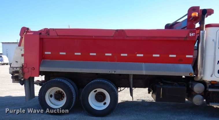 image for item LC9360 2008 Mack 800 GU  dump truck