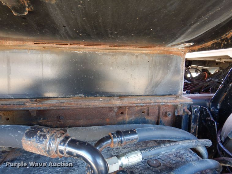 image for item LC9360 2008 Mack 800 GU  dump truck