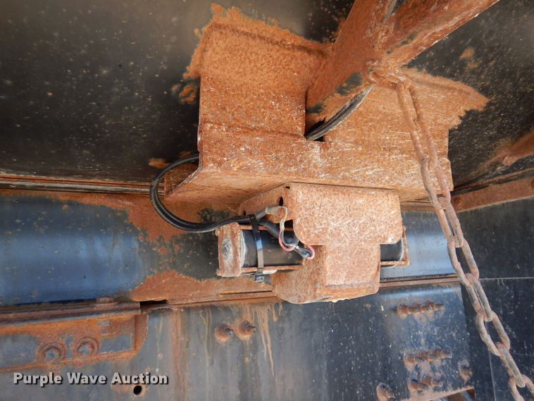 image for item LC9360 2008 Mack 800 GU  dump truck