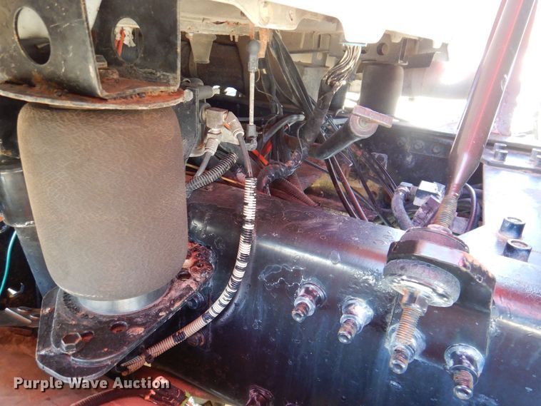 image for item LC9360 2008 Mack 800 GU  dump truck