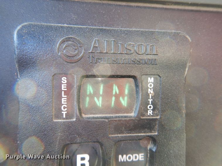 image for item LC9360 2008 Mack 800 GU  dump truck