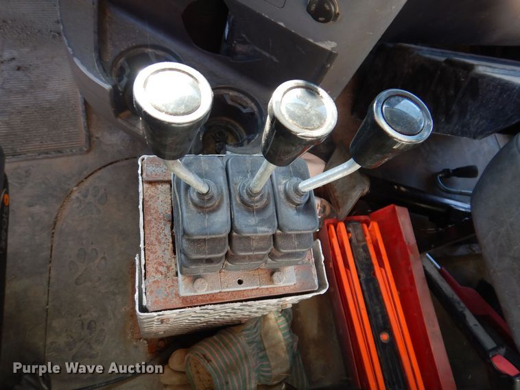 image for item LC9360 2008 Mack 800 GU  dump truck