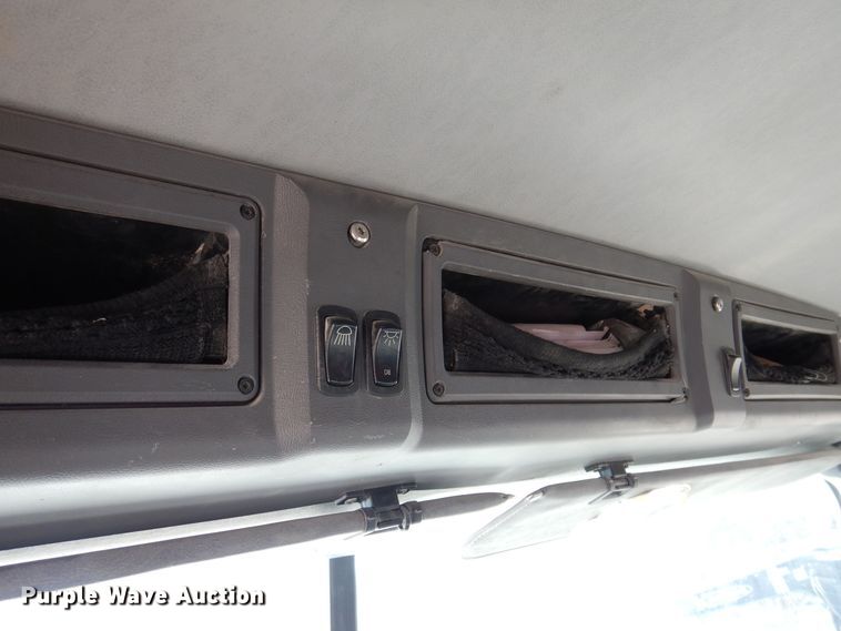 image for item LC9360 2008 Mack 800 GU  dump truck