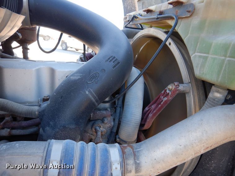 image for item LC9360 2008 Mack 800 GU  dump truck