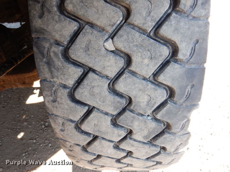 image for item LC9360 2008 Mack 800 GU  dump truck