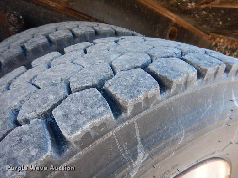 image for item LC9360 2008 Mack 800 GU  dump truck