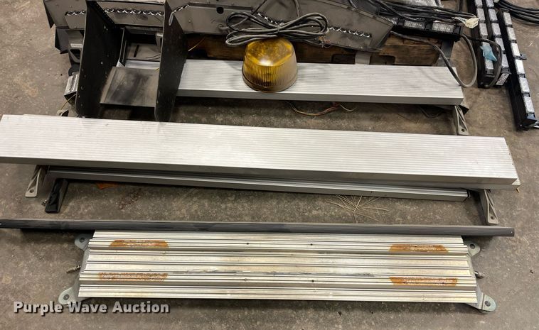 image for item LD9849 Automotive lights