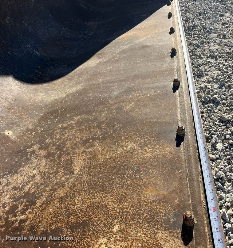 image for item LD9856 John Deere 500C  backhoe