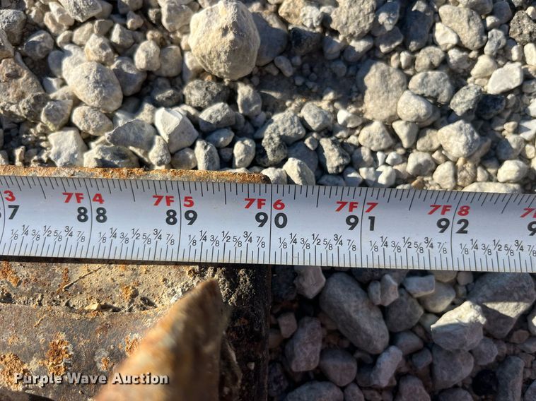 image for item LD9856 John Deere 500C  backhoe