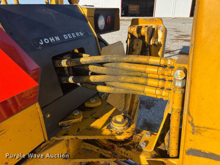 image for item LD9856 John Deere 500C  backhoe