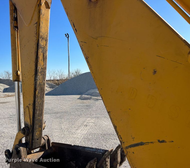 image for item LD9856 John Deere 500C  backhoe