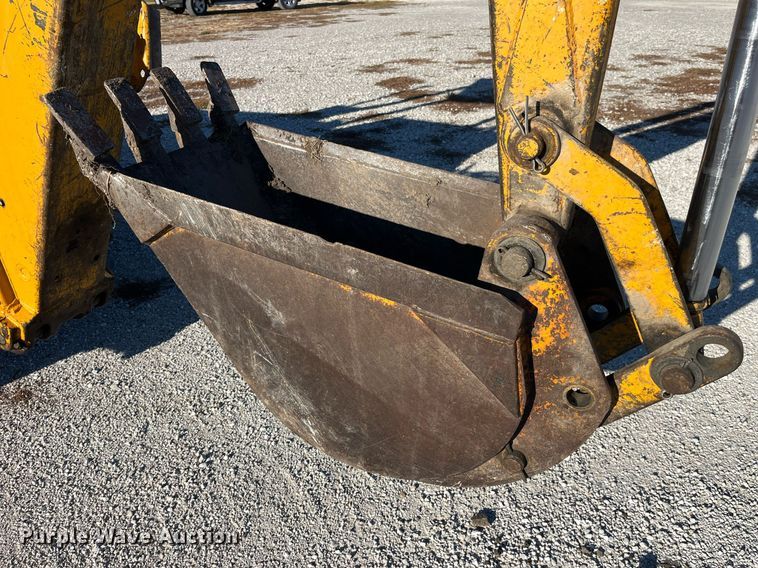 image for item LD9856 John Deere 500C  backhoe