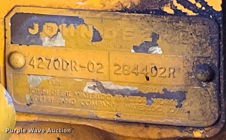 image for item LD9856 John Deere 500C  backhoe