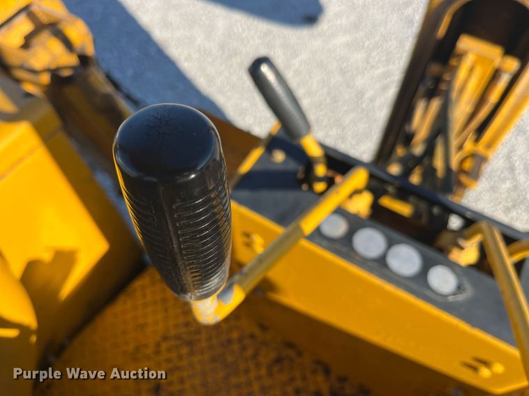 image for item LD9856 John Deere 500C  backhoe