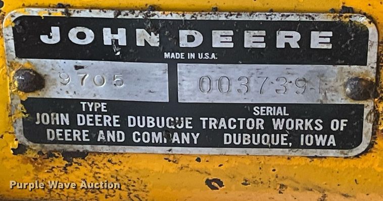 image for item LD9856 John Deere 500C  backhoe