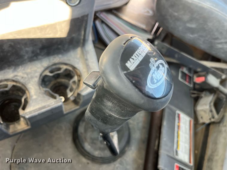 image for item LD9858 2009 Mack GU813  semi truck