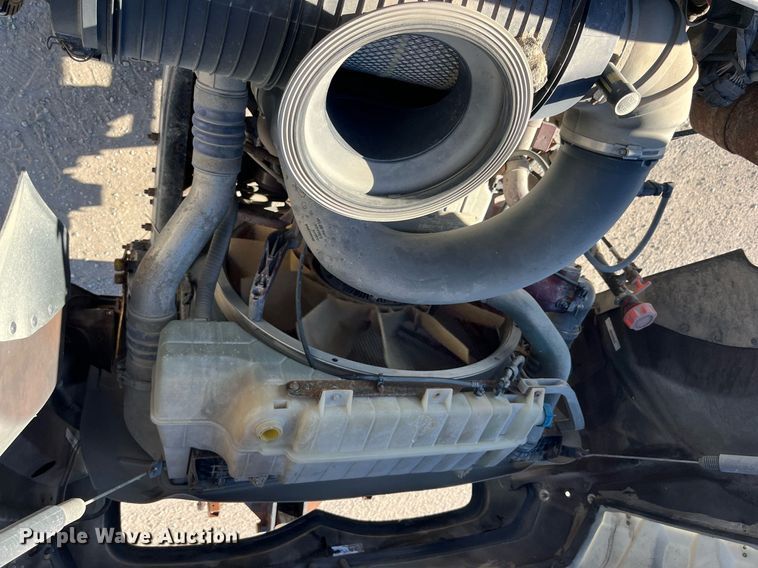 image for item LD9858 2009 Mack GU813  semi truck