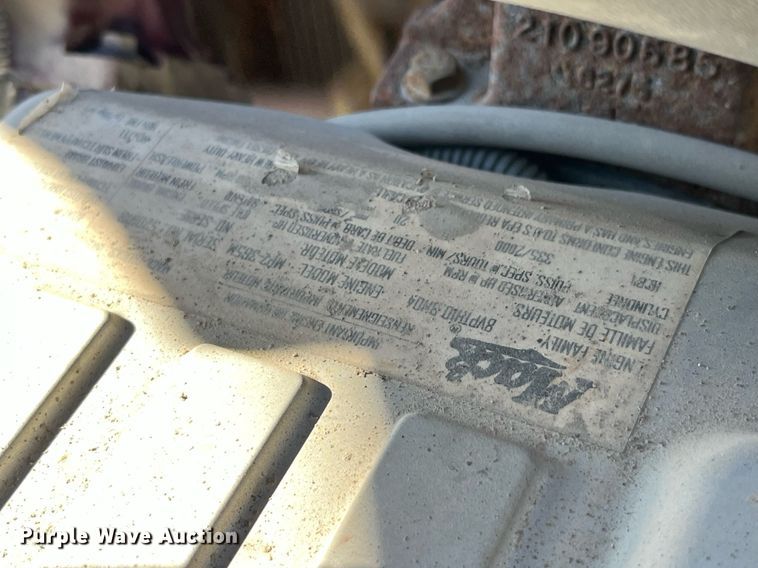 image for item LD9858 2009 Mack GU813  semi truck