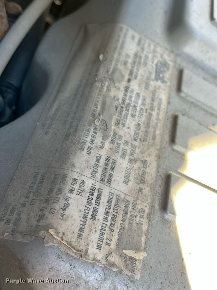 image for item LD9858 2009 Mack GU813  semi truck