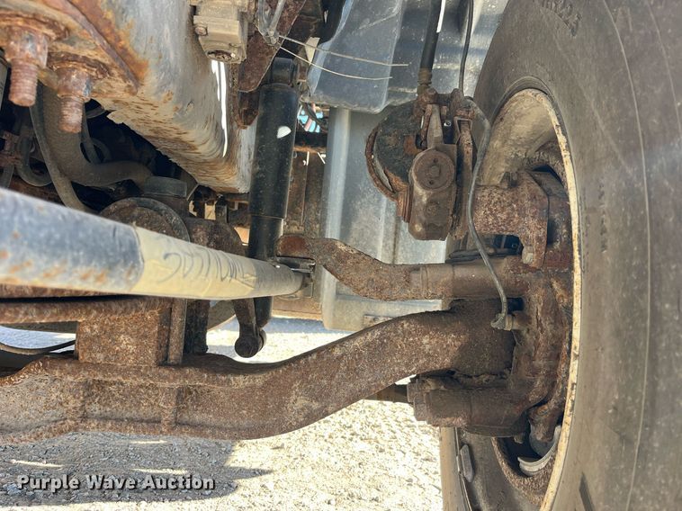 image for item LD9858 2009 Mack GU813  semi truck