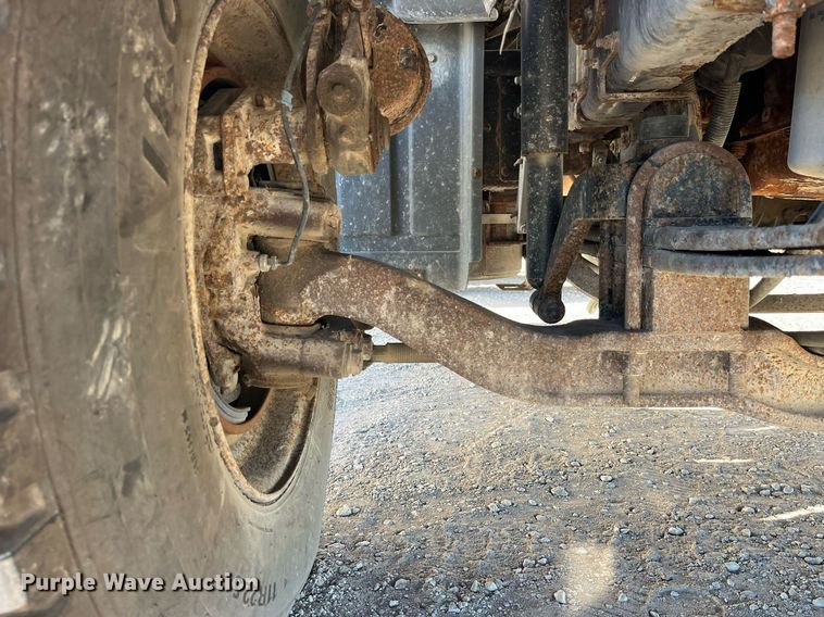 image for item LD9858 2009 Mack GU813  semi truck