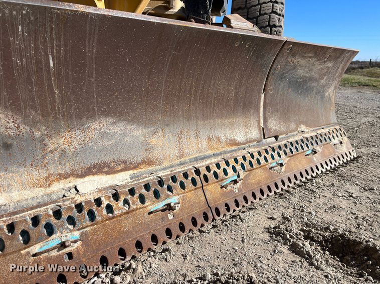 image for item LD9859 2007 Caterpillar 140H motor grader