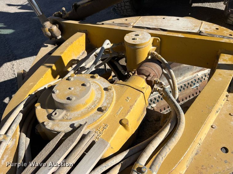 image for item LD9859 2007 Caterpillar 140H motor grader