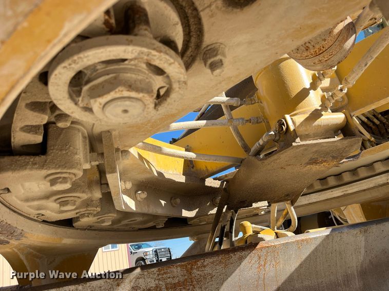 image for item LD9859 2007 Caterpillar 140H motor grader