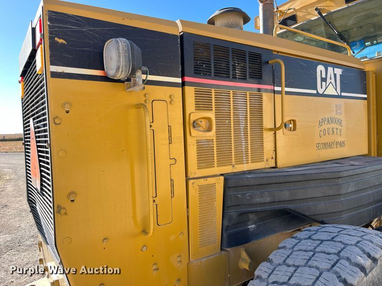 image for item LD9859 2007 Caterpillar 140H motor grader