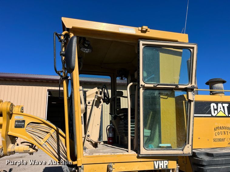 image for item LD9859 2007 Caterpillar 140H motor grader