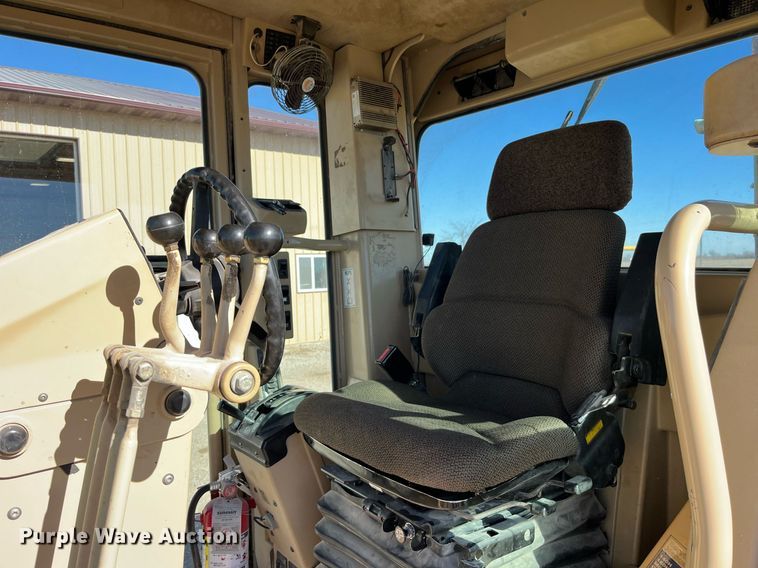 image for item LD9859 2007 Caterpillar 140H motor grader