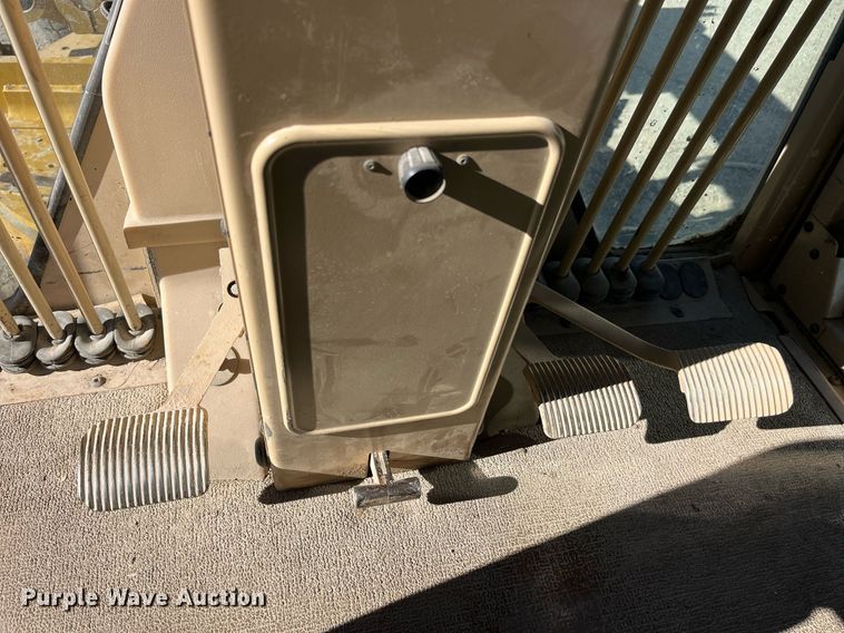 image for item LD9859 2007 Caterpillar 140H motor grader