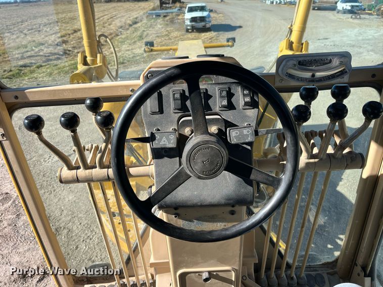 image for item LD9859 2007 Caterpillar 140H motor grader