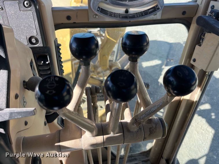 image for item LD9859 2007 Caterpillar 140H motor grader